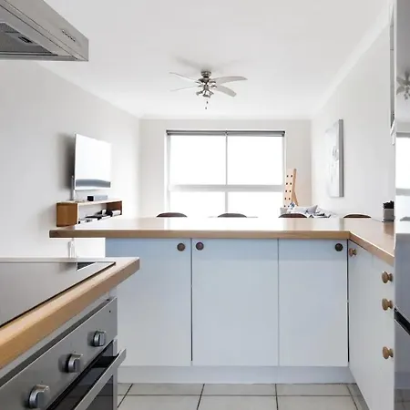 Stunning Views, The Sea & Table Mountain! Apartamento Bloubergstrand Exterior foto