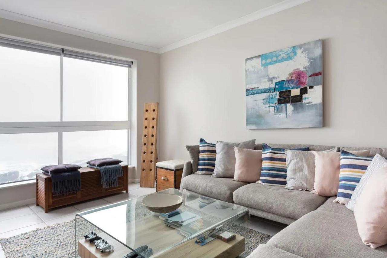 Stunning Views, The Sea & Table Mountain! * Bloubergstrand